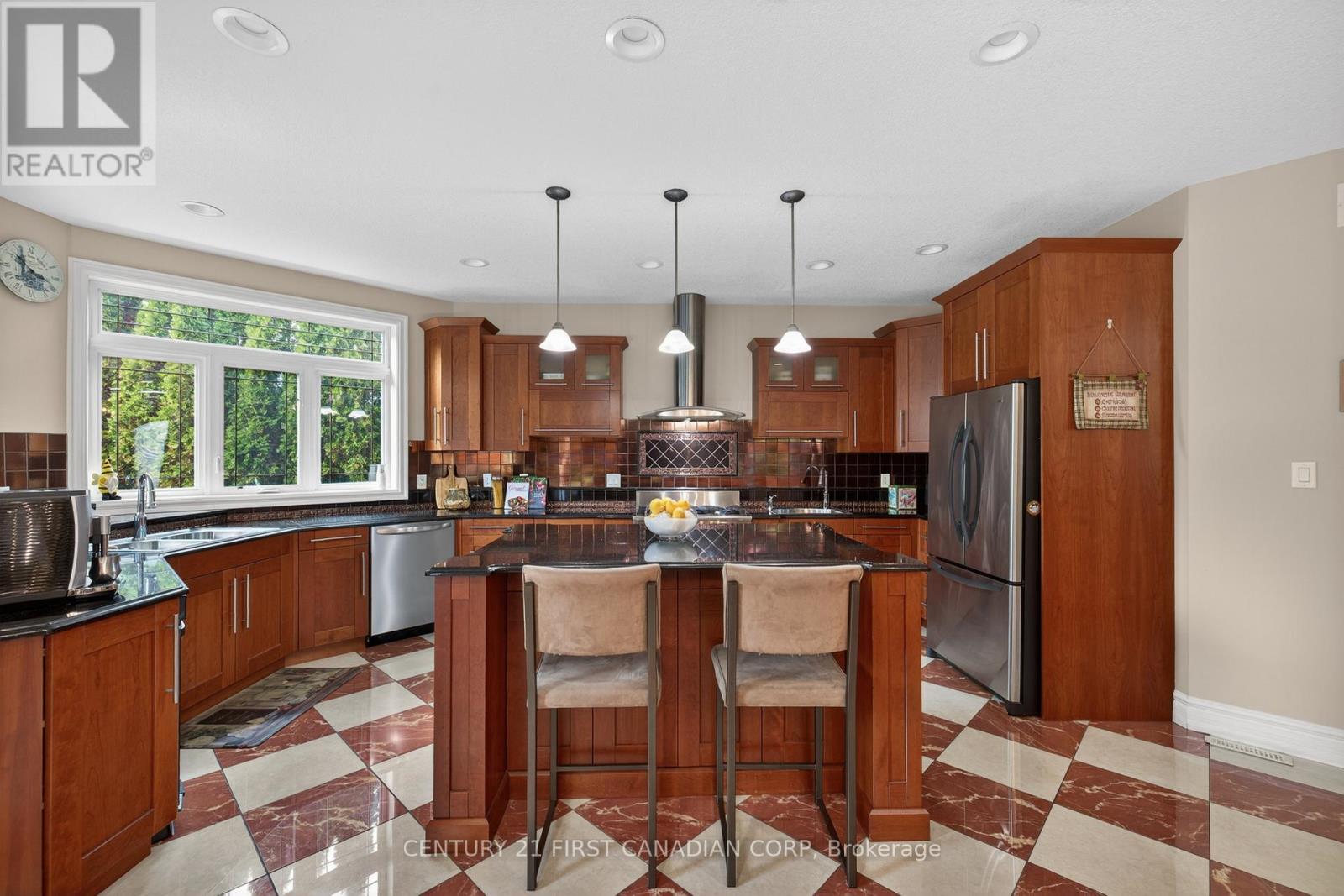 #2 7222 CLAYTON WALK - 12