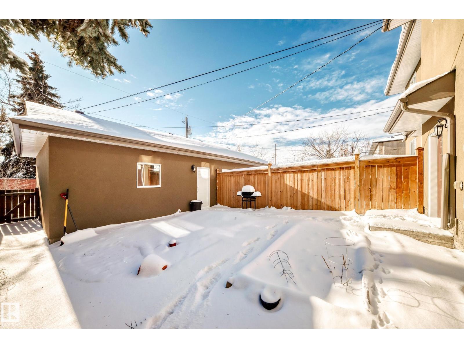 10711 70 AV NW - 7