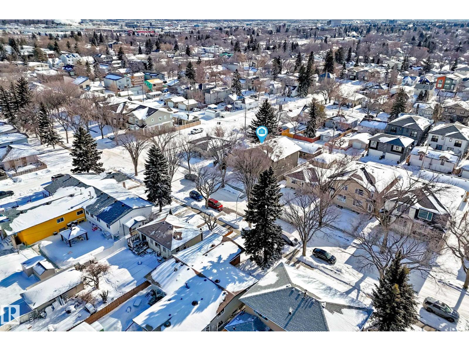 10711 70 AV NW - 42