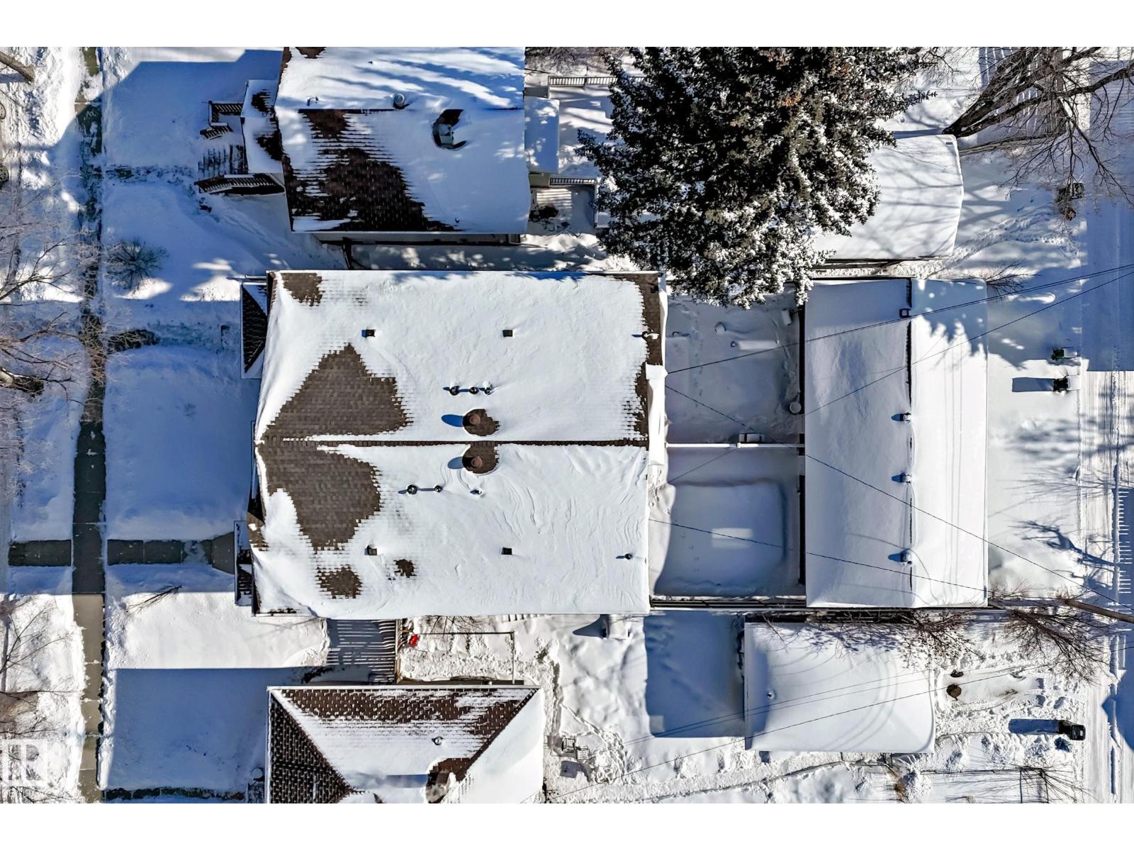 10711 70 AV NW - 44