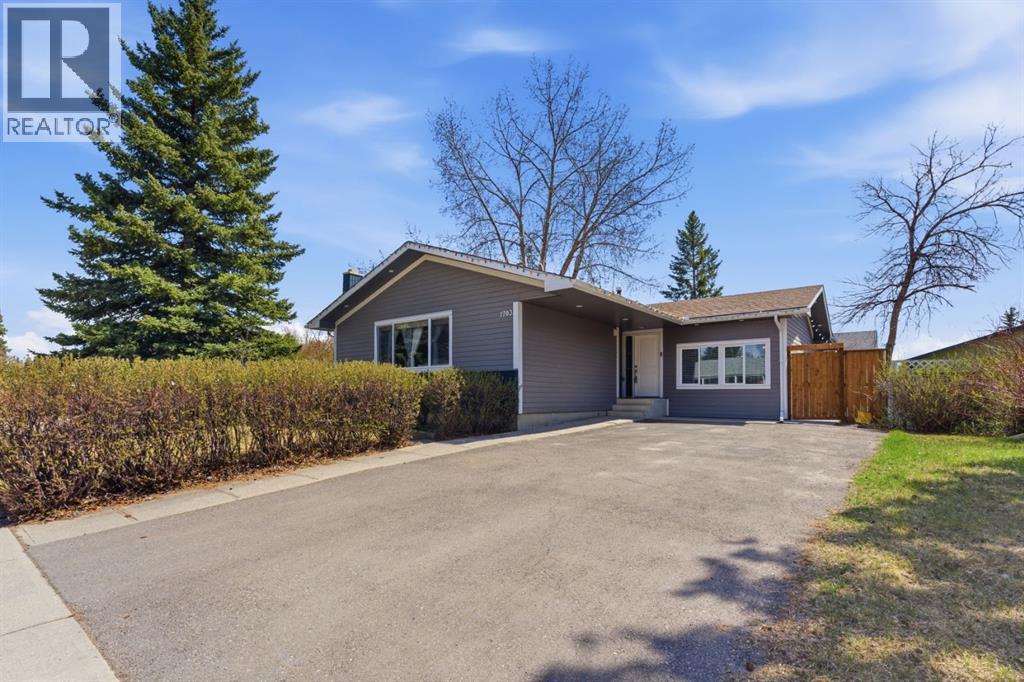 1703 110 Avenue SW - Image 2