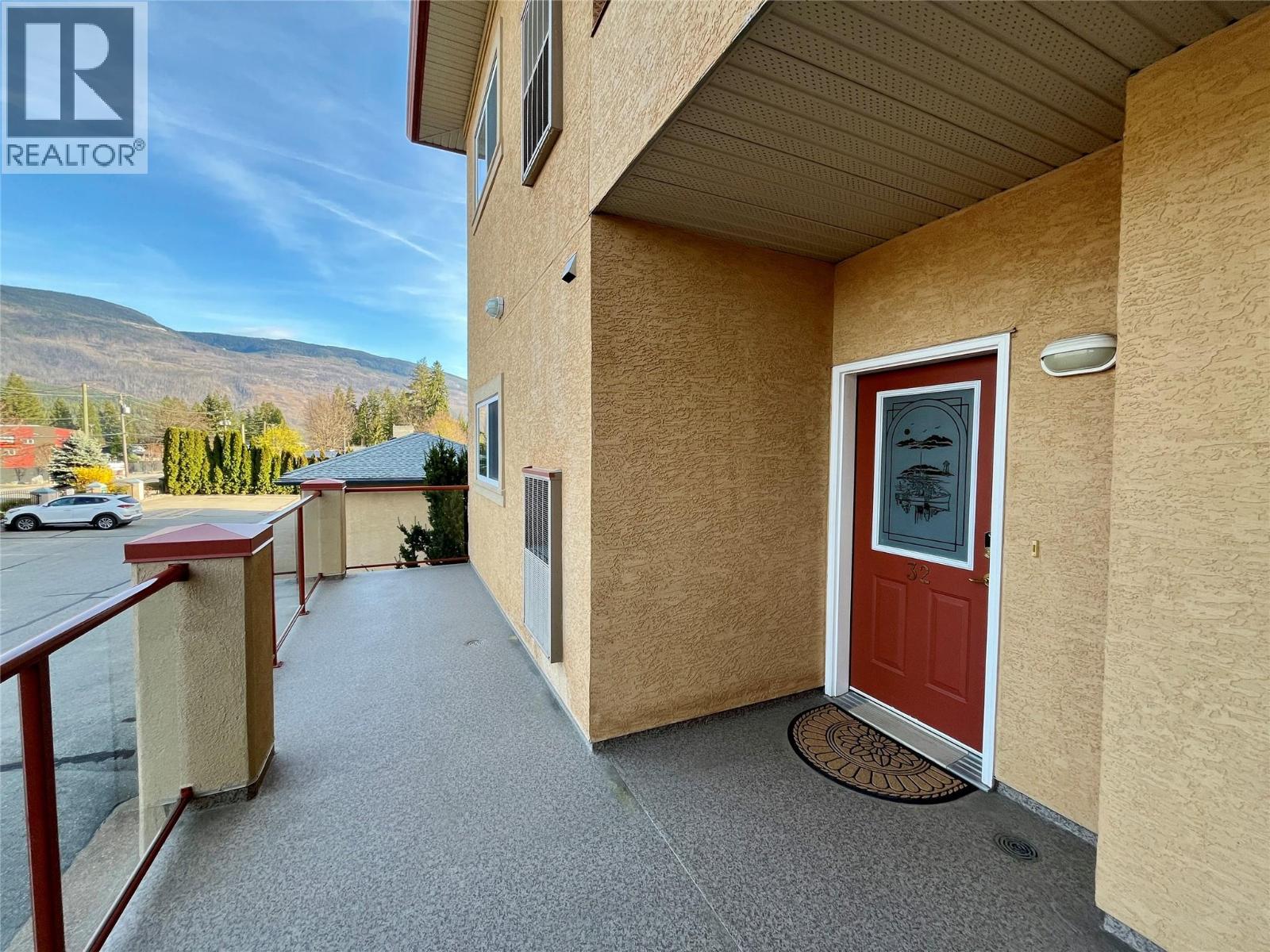 #32 714 Riverside Avenue - 30