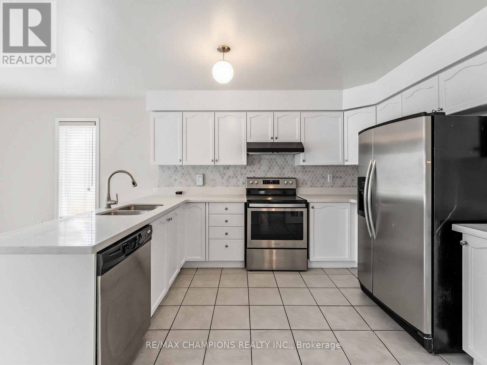 1 CLUSTER OAK PLACE - 13