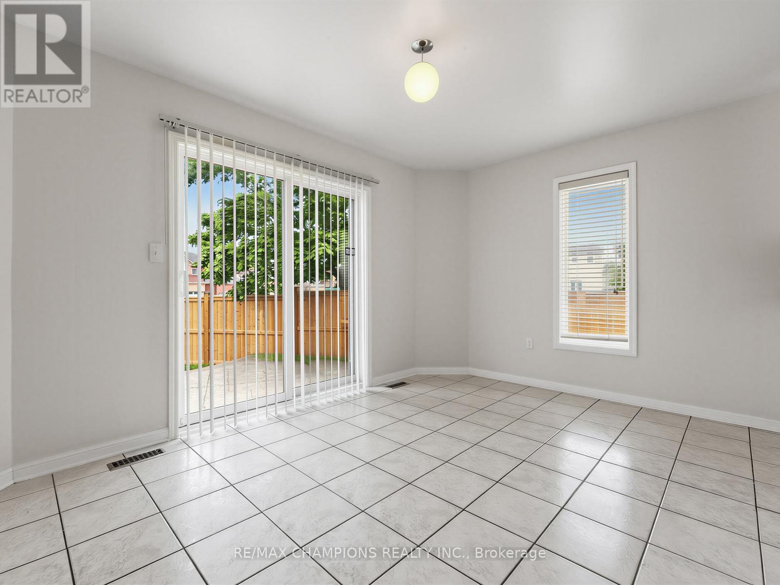 1 CLUSTER OAK PLACE - 14