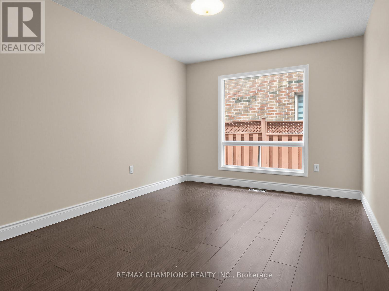 1 CLUSTER OAK PLACE - 18