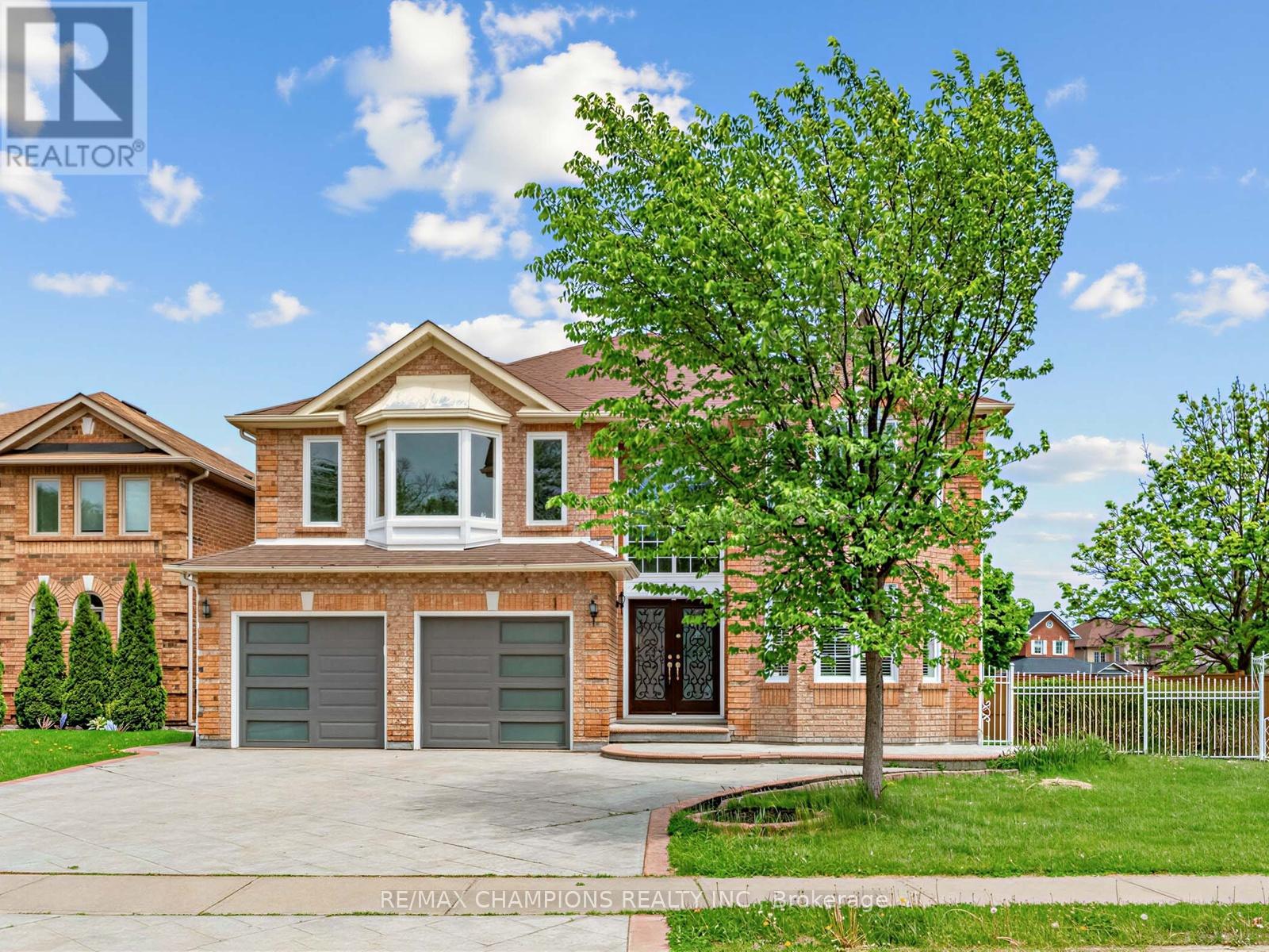 1 CLUSTER OAK PLACE - Image 2