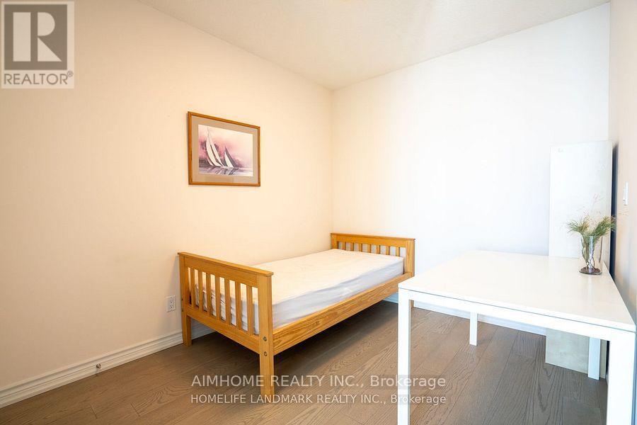 #3202 2240 LAKESHORE BOULEVARD W - 18