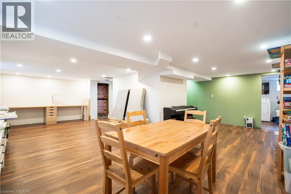 12 WALPOLE Drive - 25
