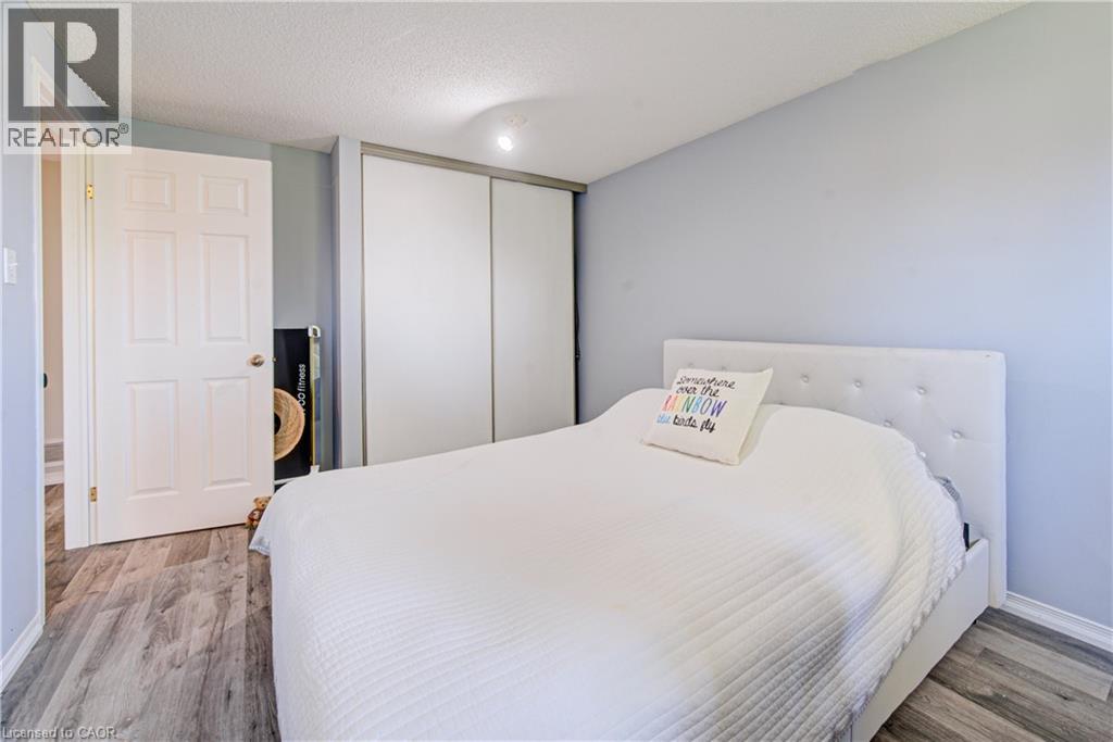 #74 235 SAGINAW Parkway - 26