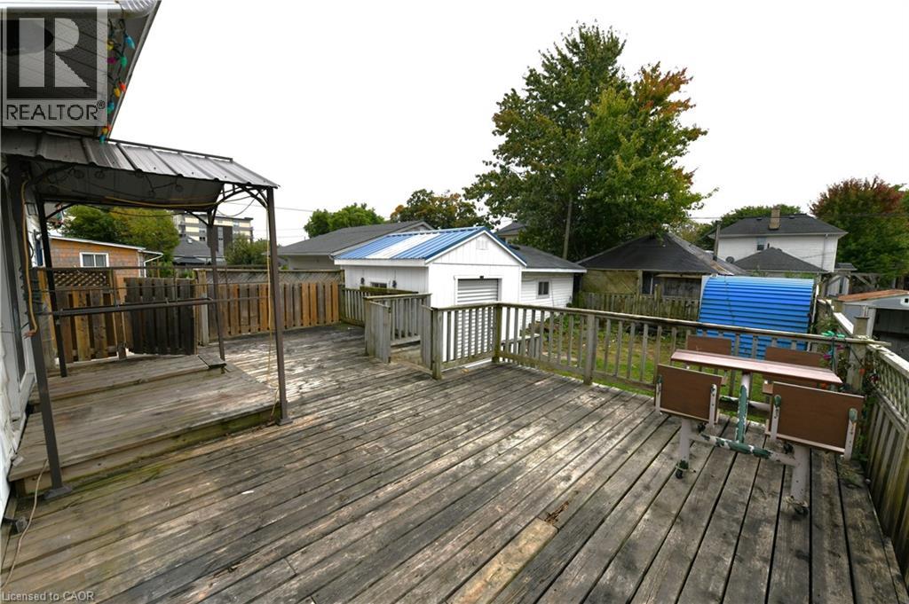 274 WELLINGTON Street - 12
