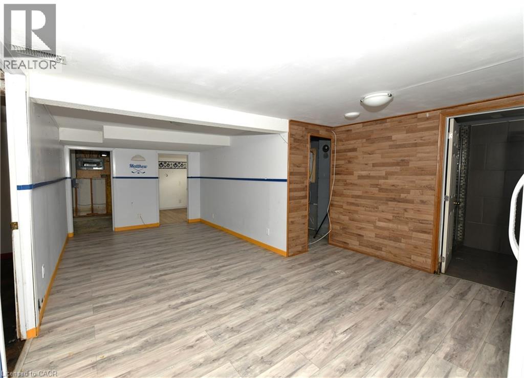 274 WELLINGTON Street - 8