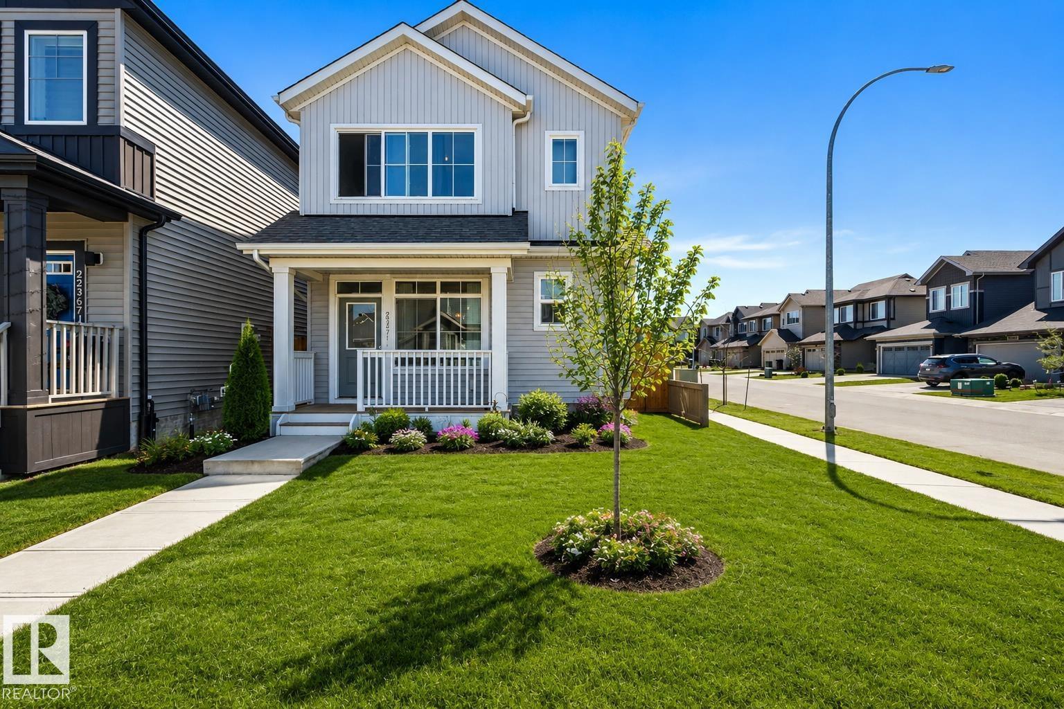 22371 93 AV NW - 1