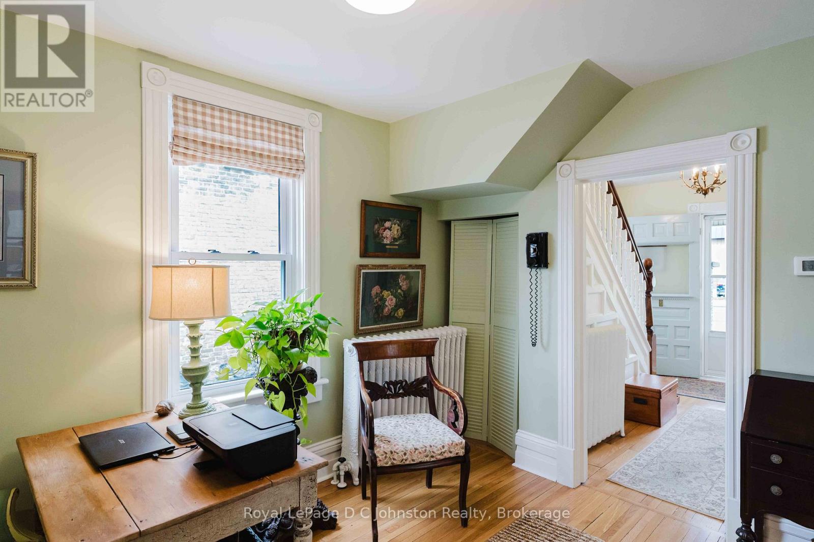 111 ALBERT STREET N - 14