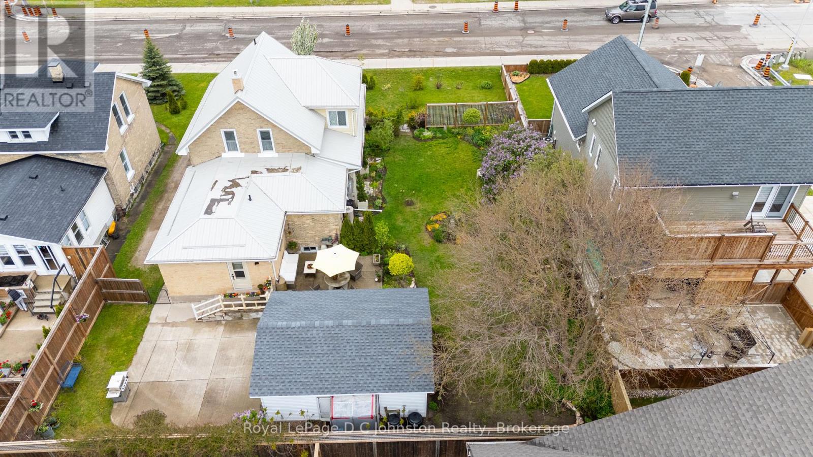 111 ALBERT STREET N - 41