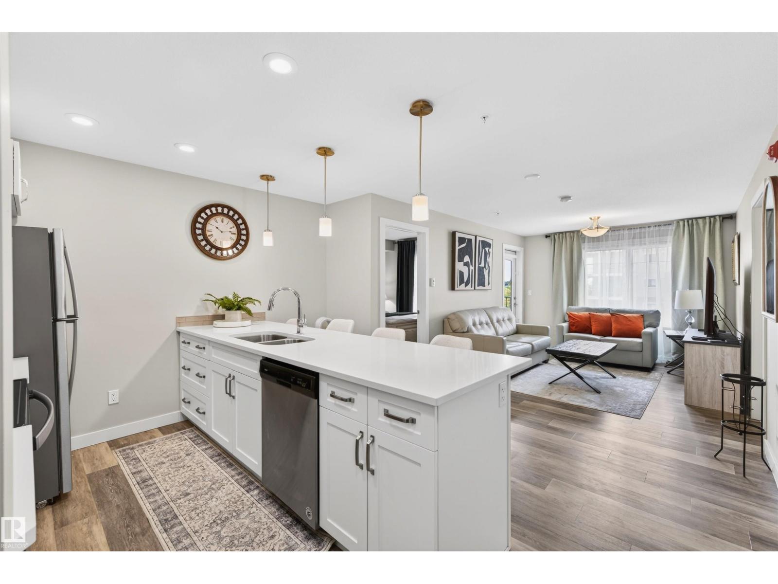 #209 1029 173 STNW SW - 1