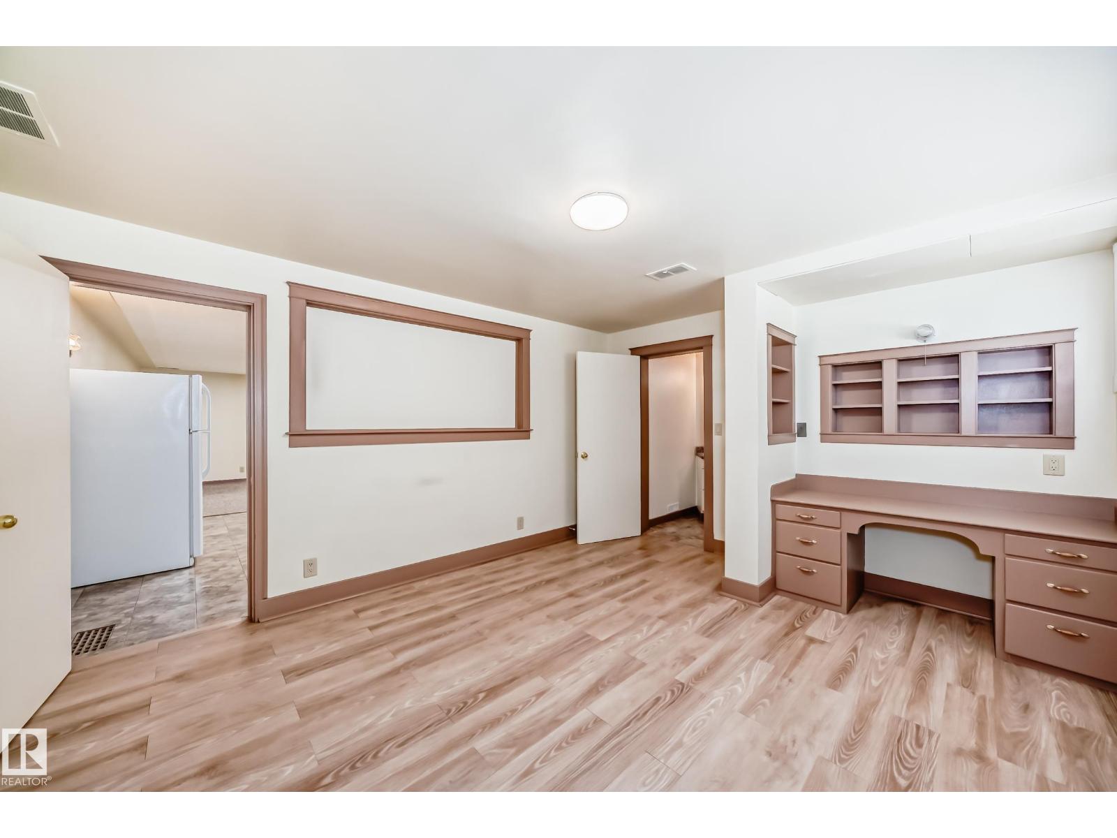 11309 115 ST NW - 41