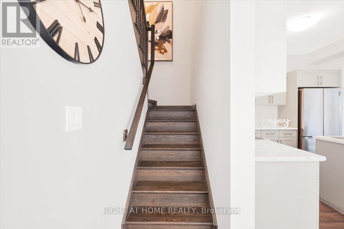 9338 WHITE OAK AVENUE - 15