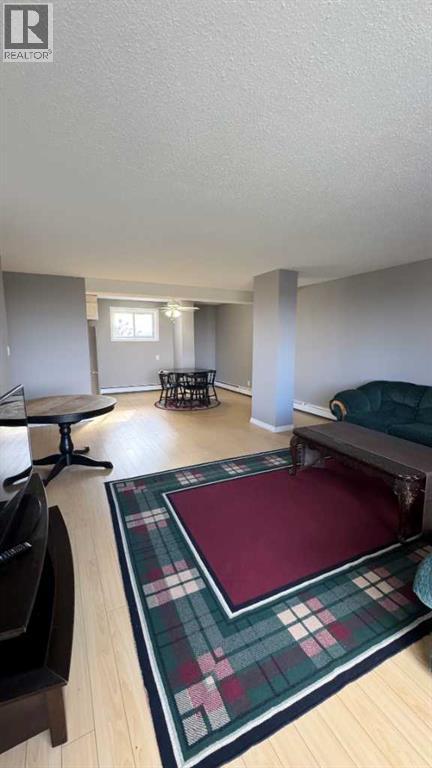 #617 5 Berkeley Place W - 7