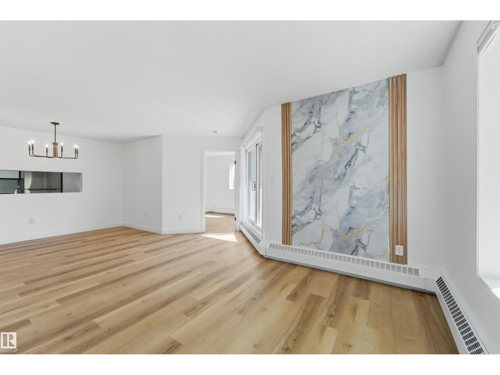 #302 2508 50 ST NW NW - 14