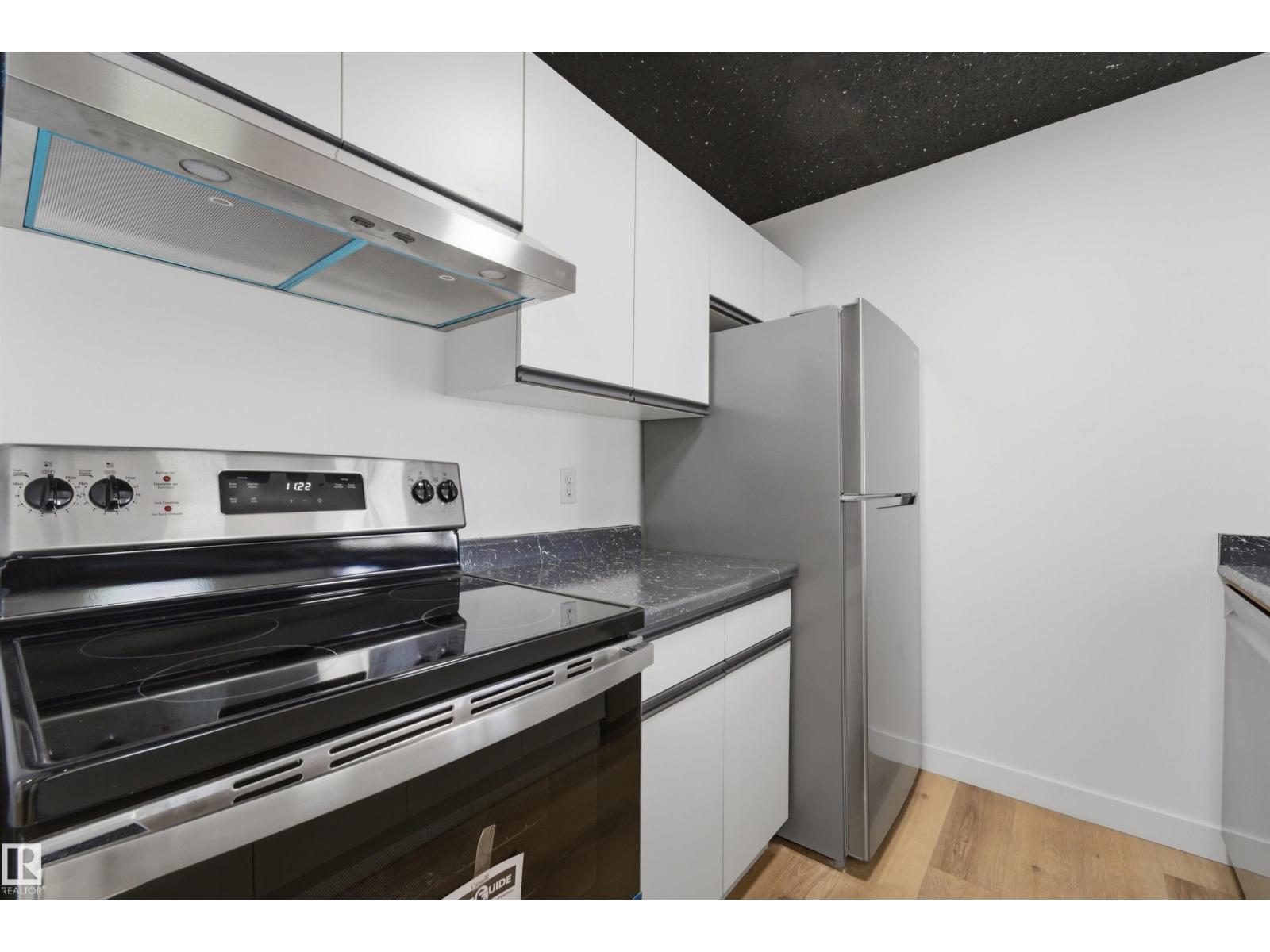 #302 2508 50 ST NW NW - 8