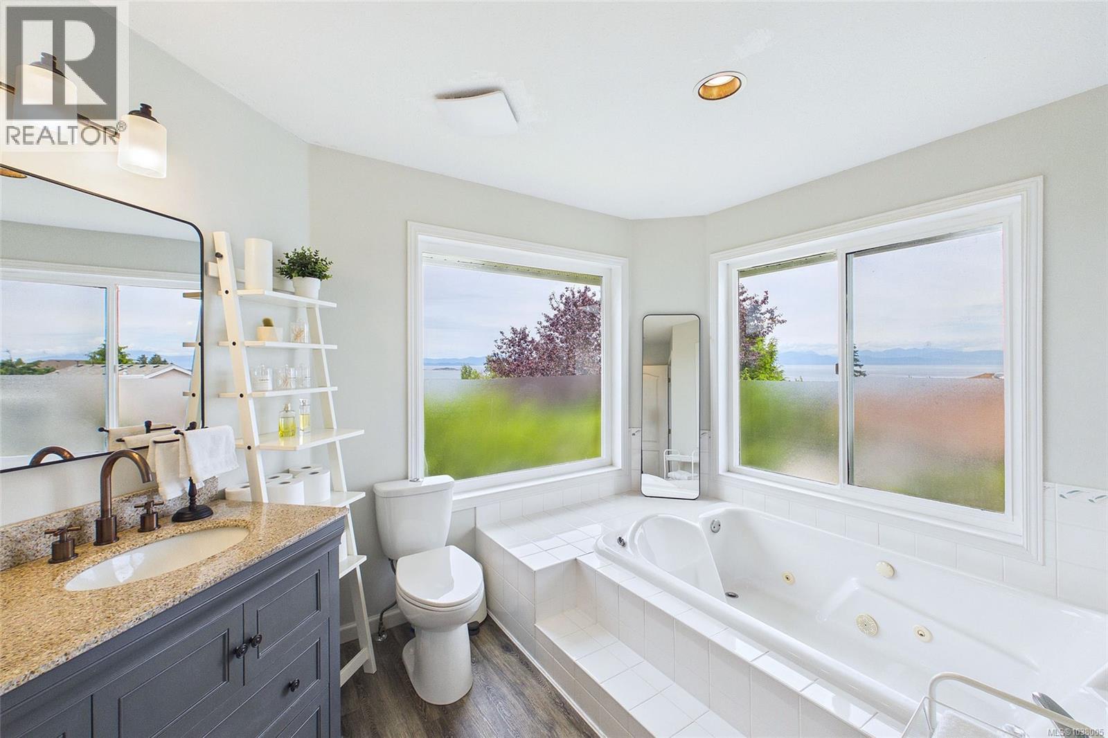 6386 Groveland Dr - 33
