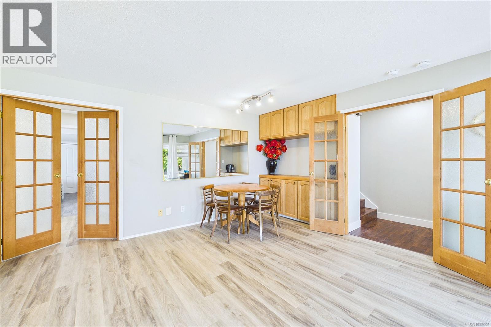 6386 Groveland Dr - 41