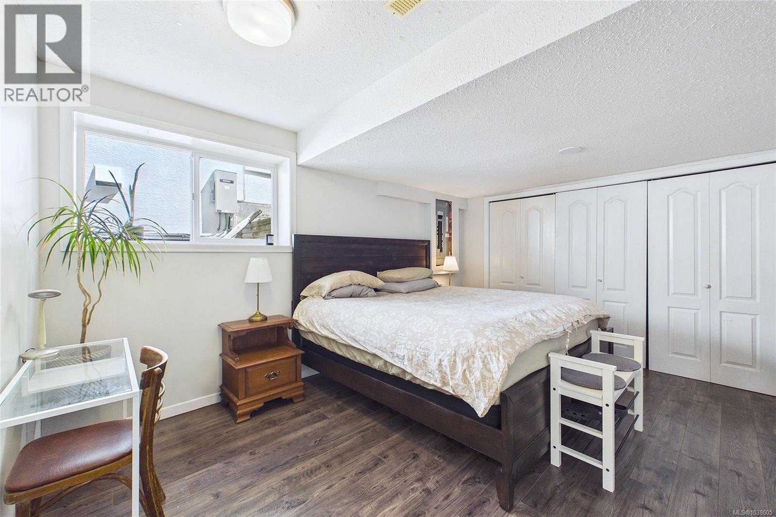 6386 Groveland Dr - 47