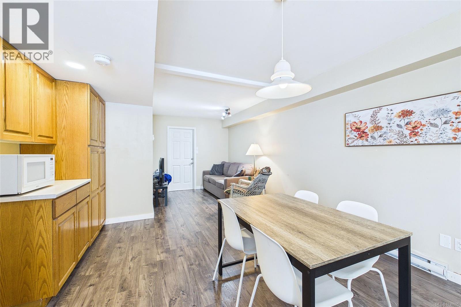 6386 Groveland Dr - 53