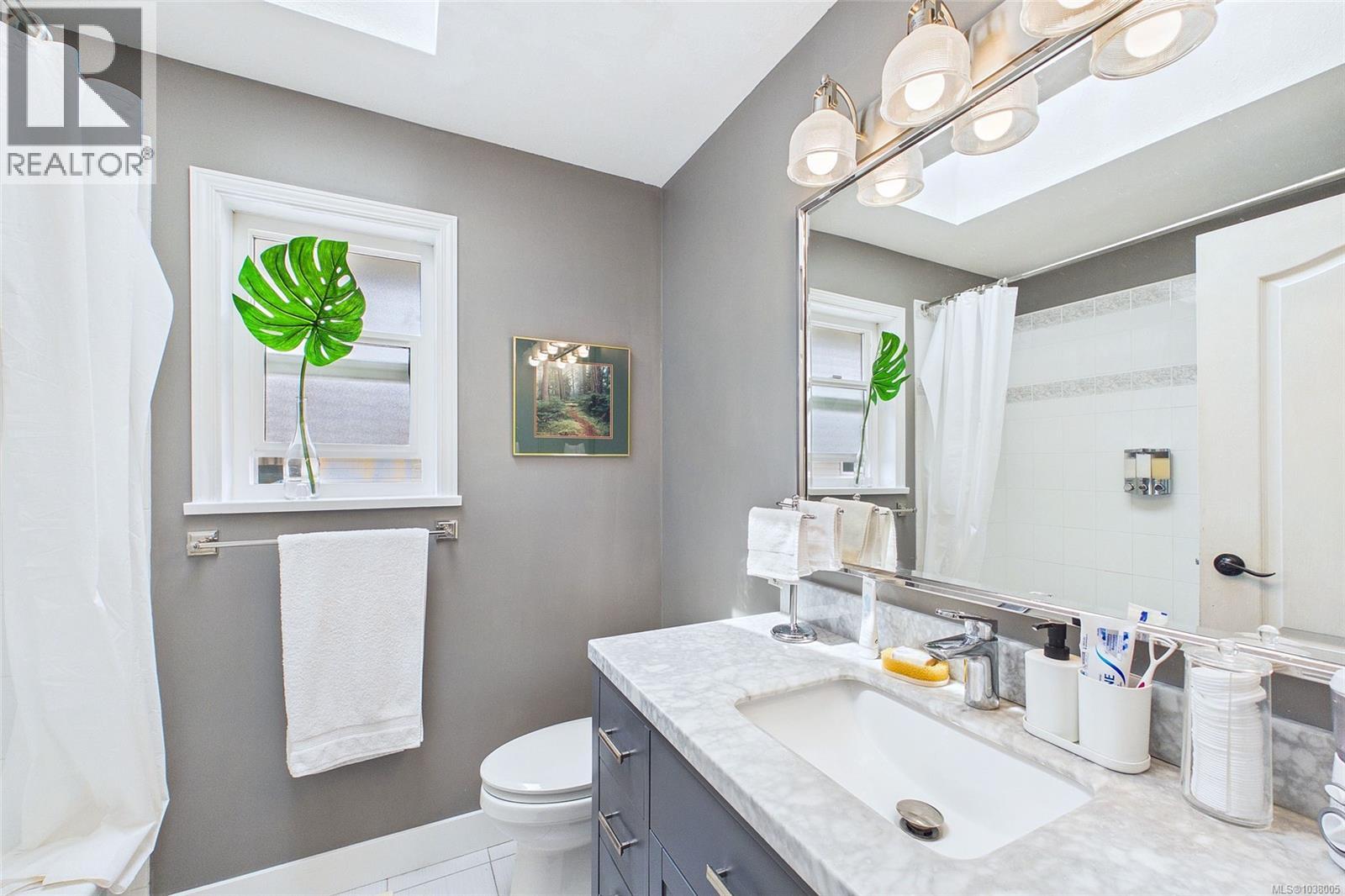 6386 Groveland Dr - 39