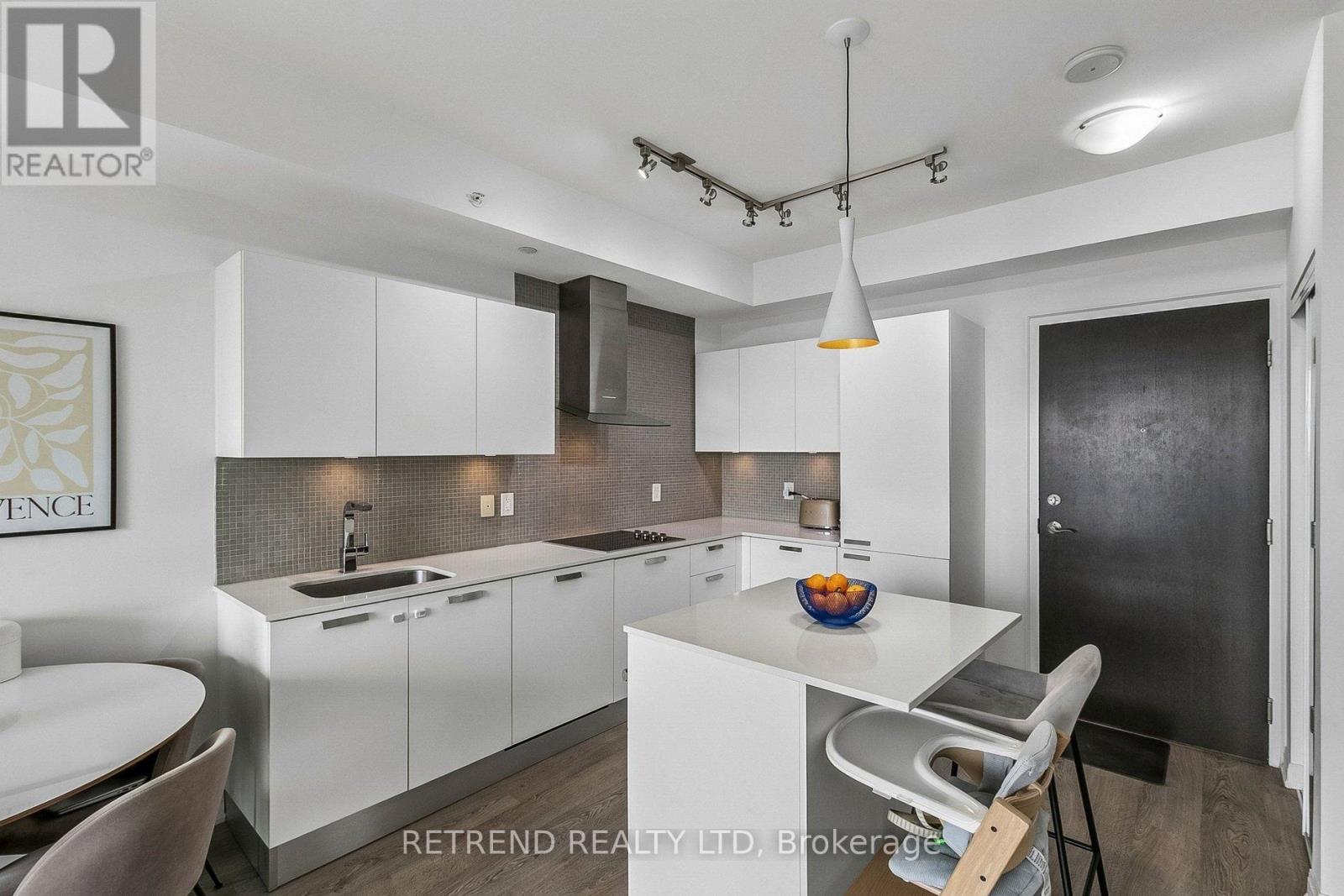 #3805 9 BOGERT AVENUE - 24