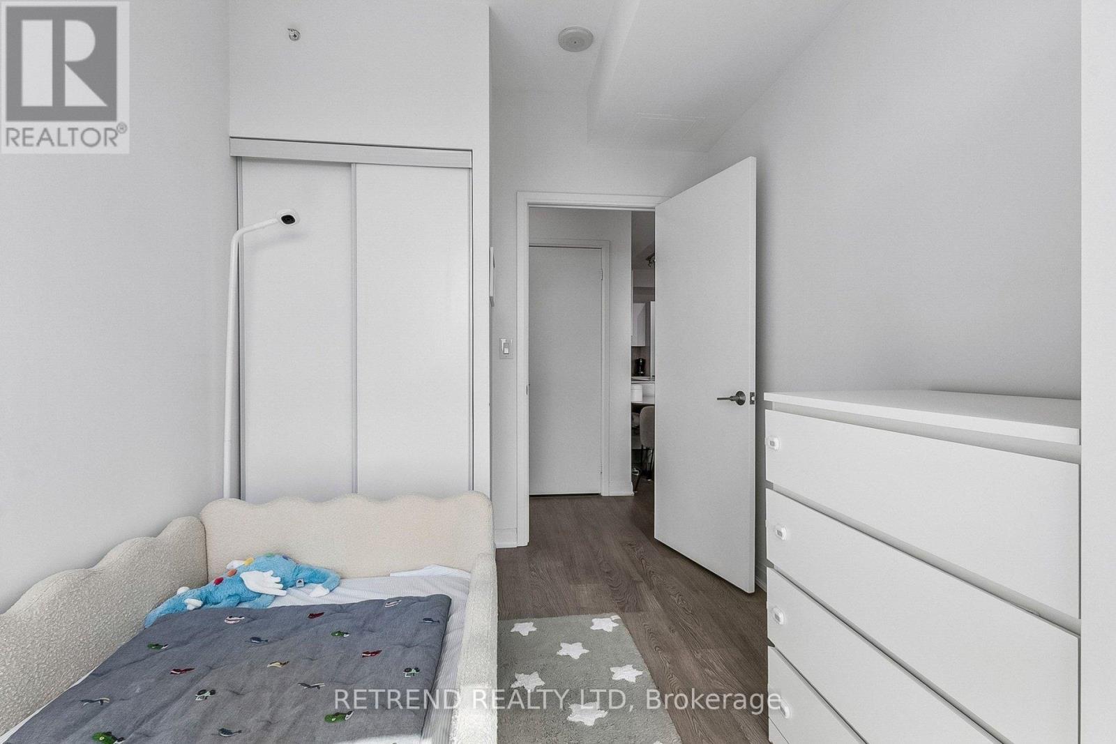 #3805 9 BOGERT AVENUE - 42
