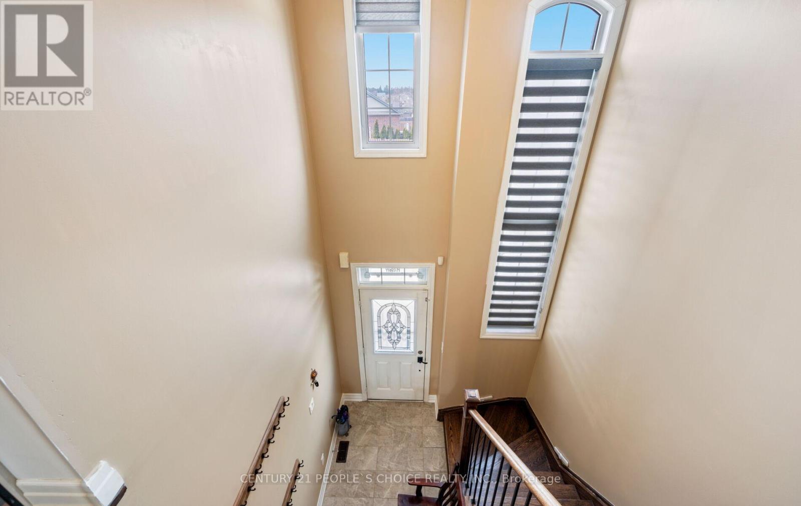 17 WAGNER CRESCENT - 24