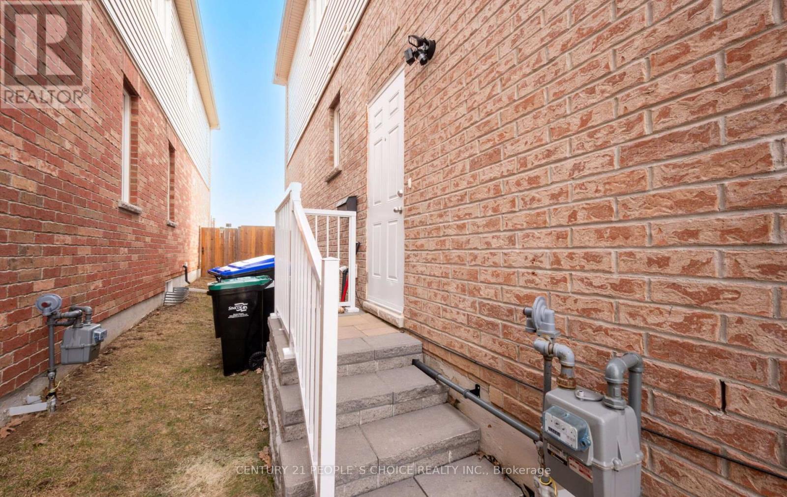 17 WAGNER CRESCENT - 49