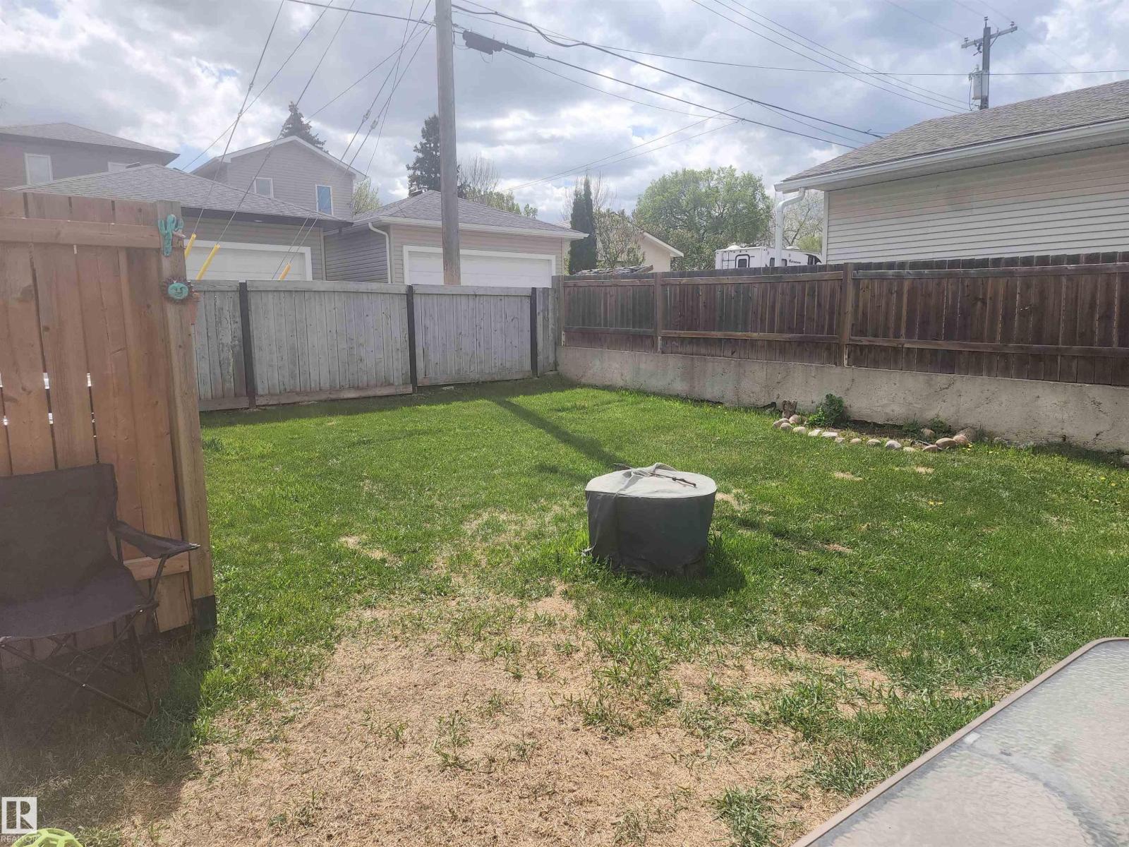 3809 112 AV NW - 24