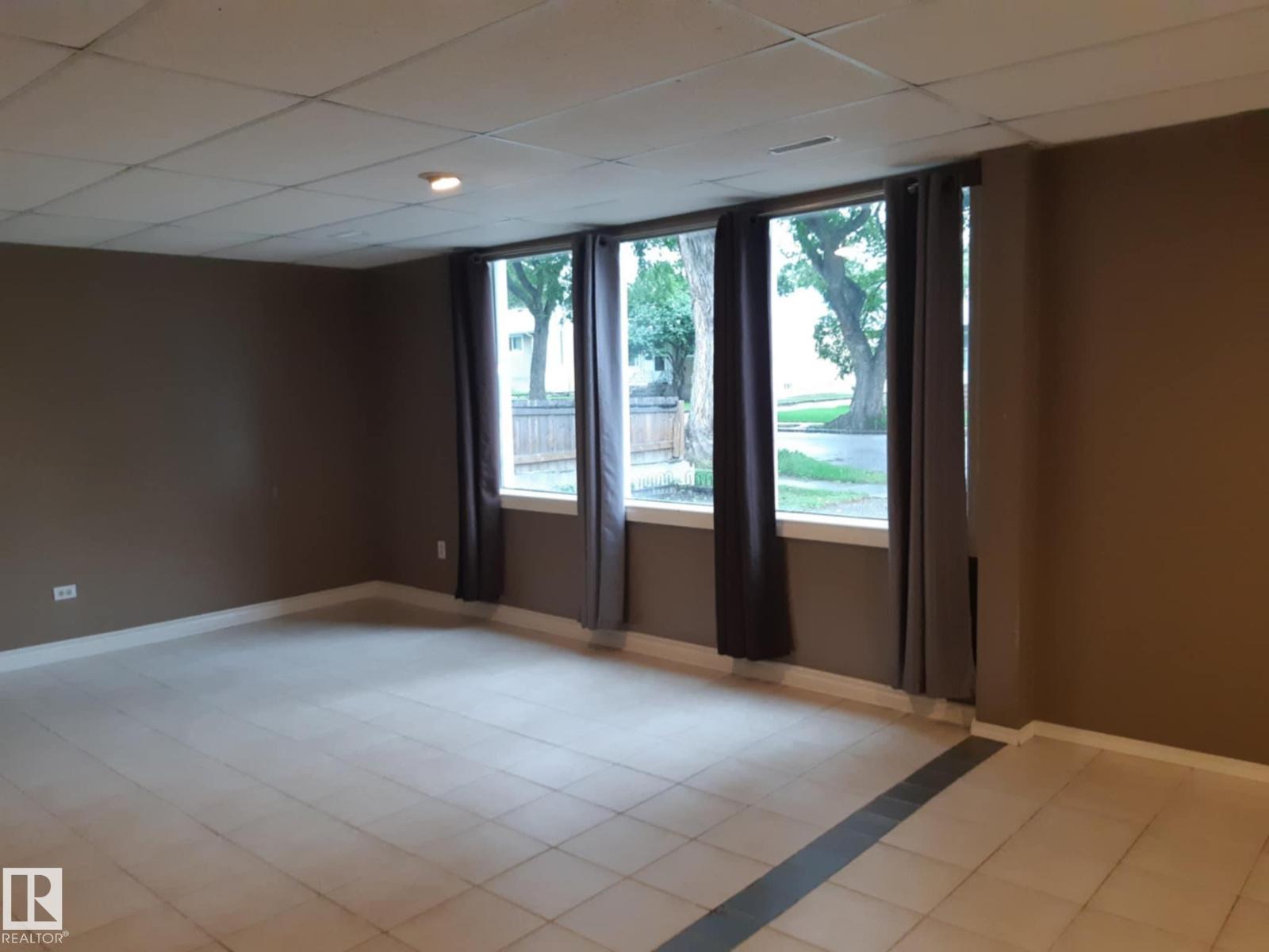 3809 112 AV NW - 6