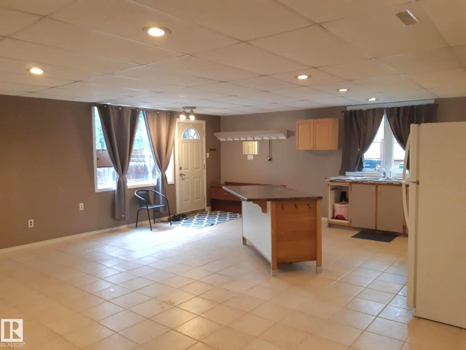 3809 112 AV NW - 4