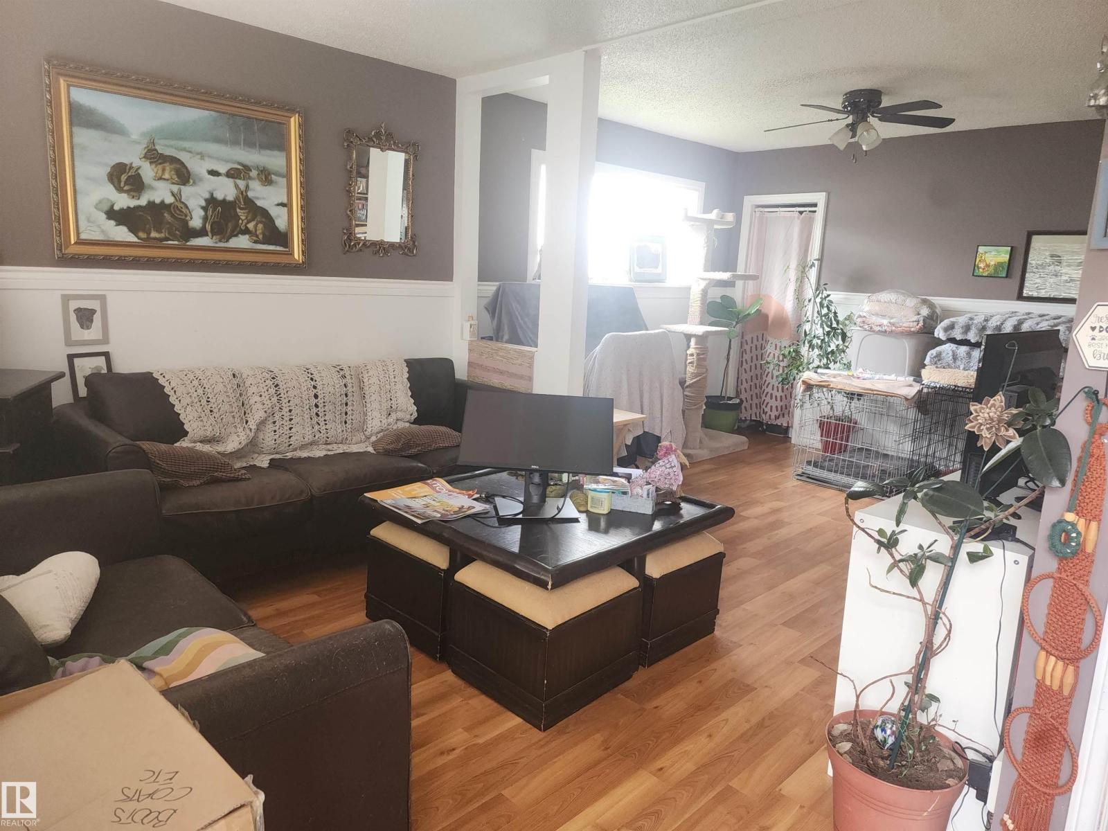 3809 112 AV NW - 16