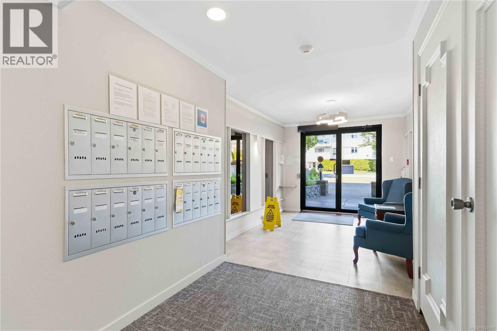 102 935 Fairfield Road, Victoria