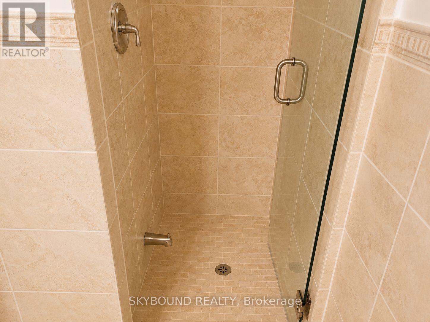 #301 1360 RATHBURN ROAD - 23