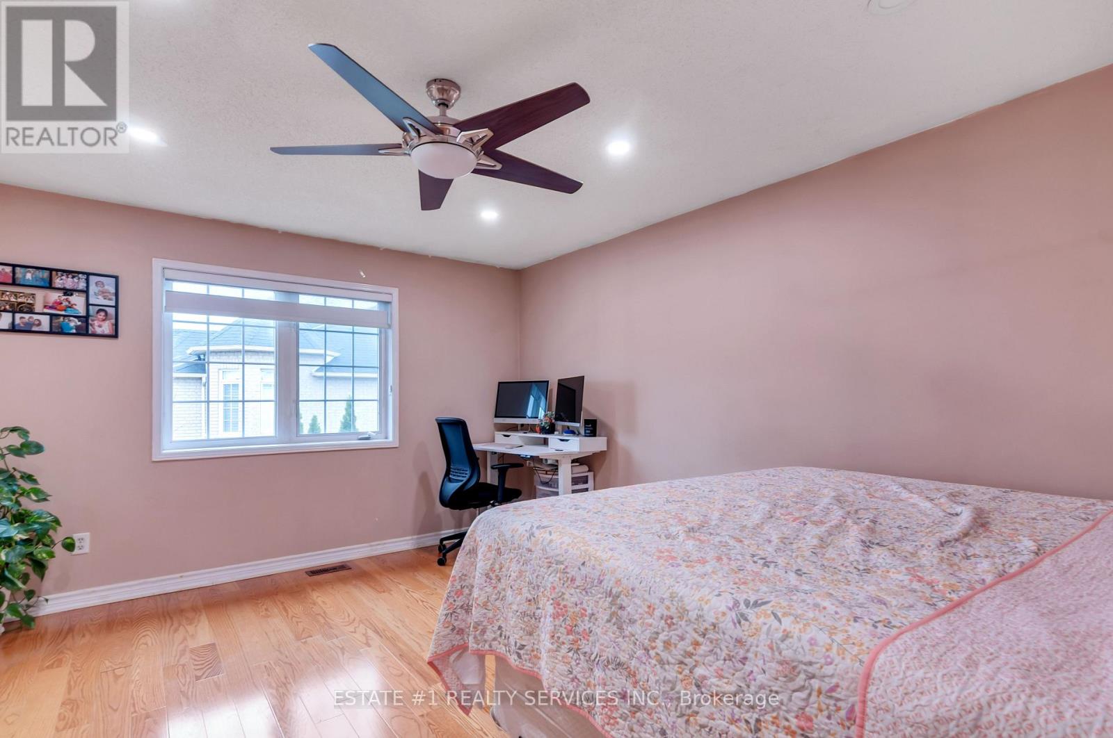 7448 VILLAGE WALK - 27