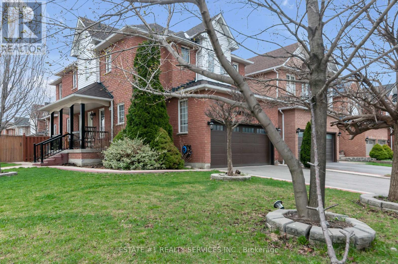 7448 VILLAGE WALK - 3