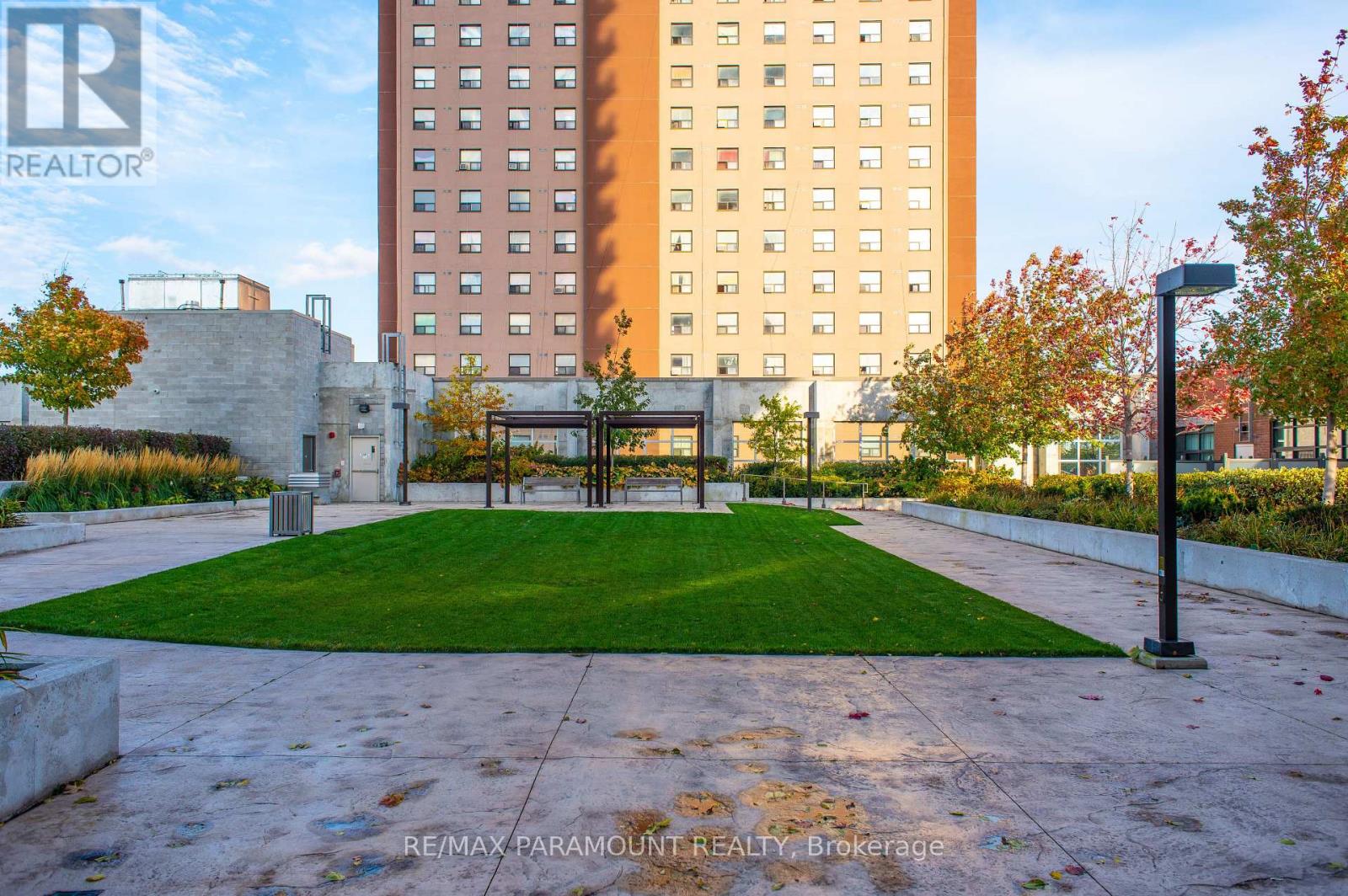 #315 1410 DUPONT ROAD - 21