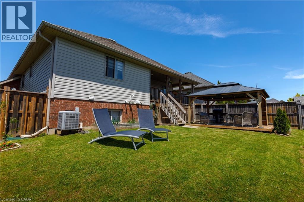 10 REDBUD Crescent - 35