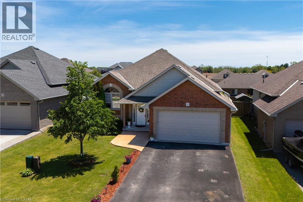 10 REDBUD Crescent - 39