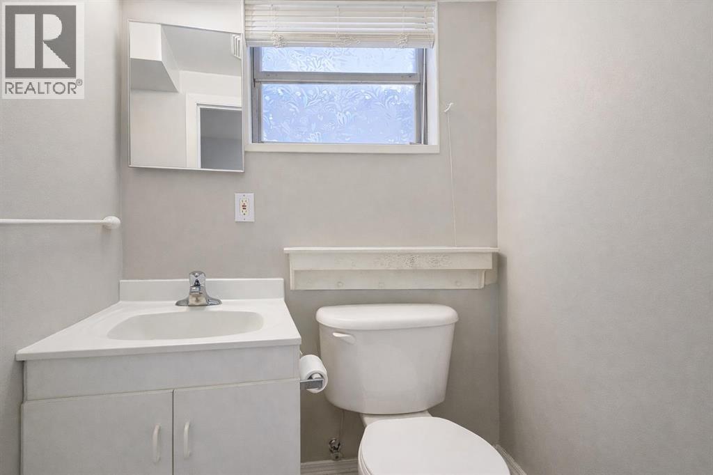 714 17 Avenue NW - 33