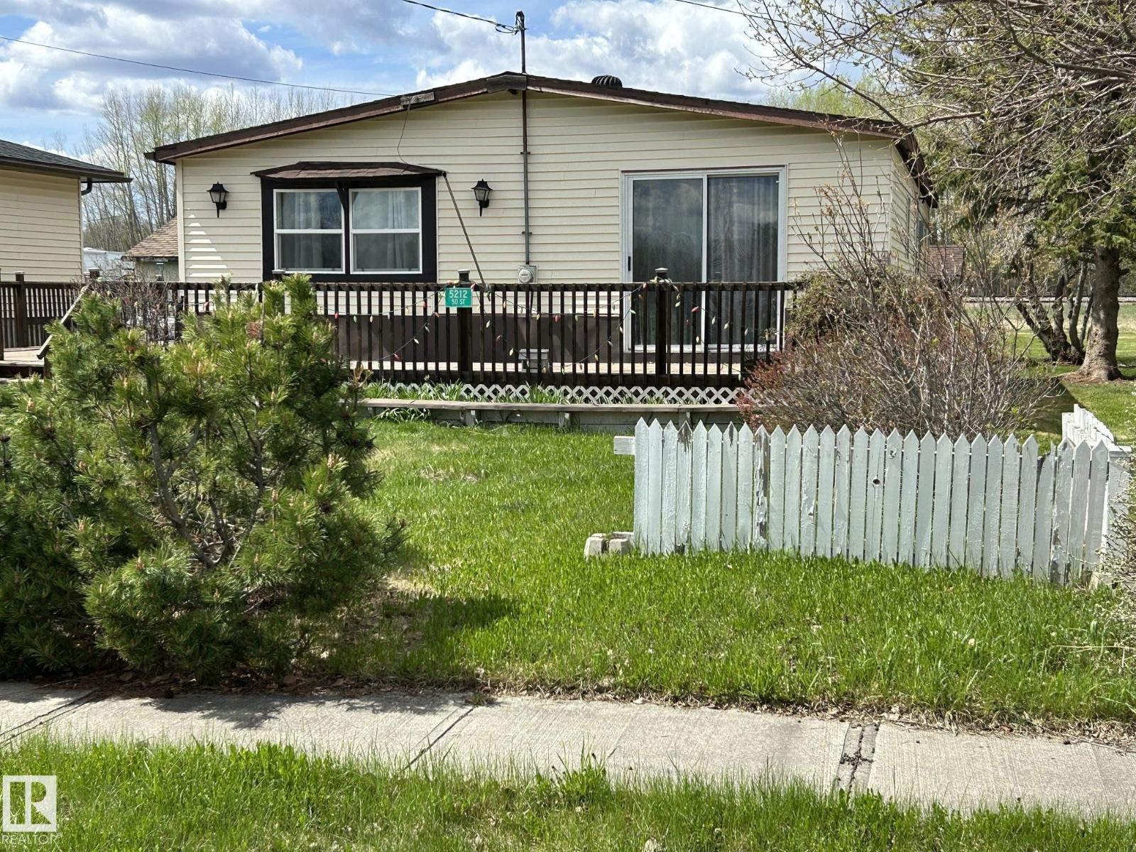 5212 50 ST — photo 31