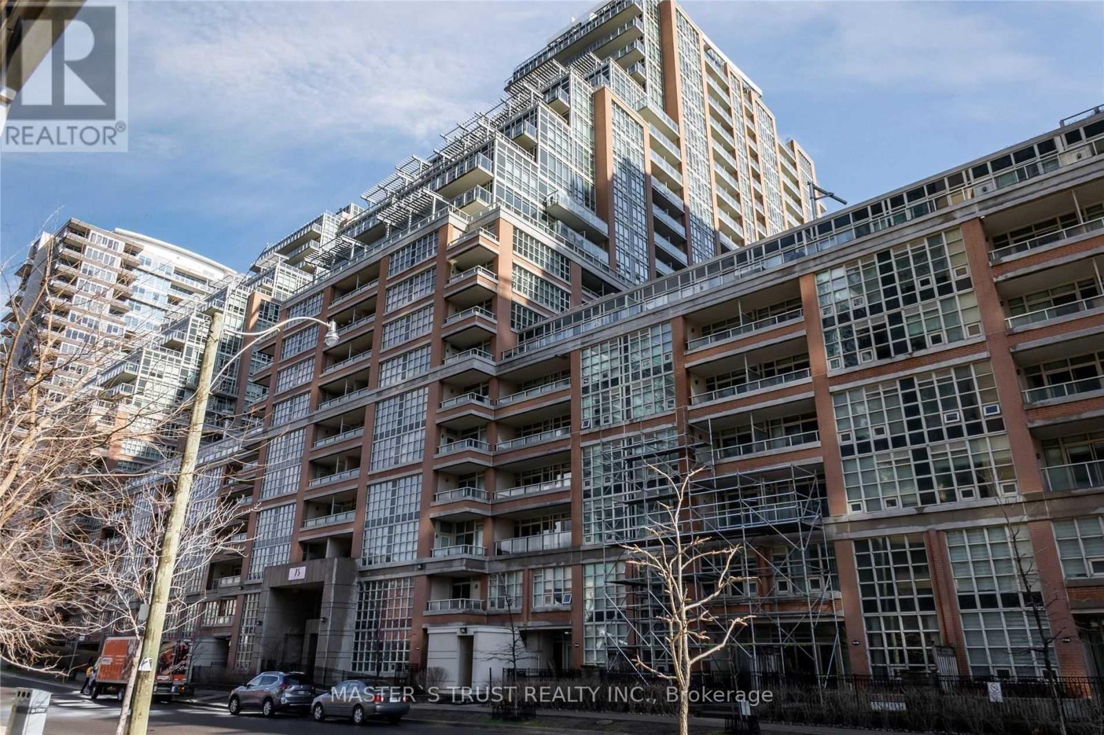 Listing photo of 1010 - 75 EAST LIBERTY STREET