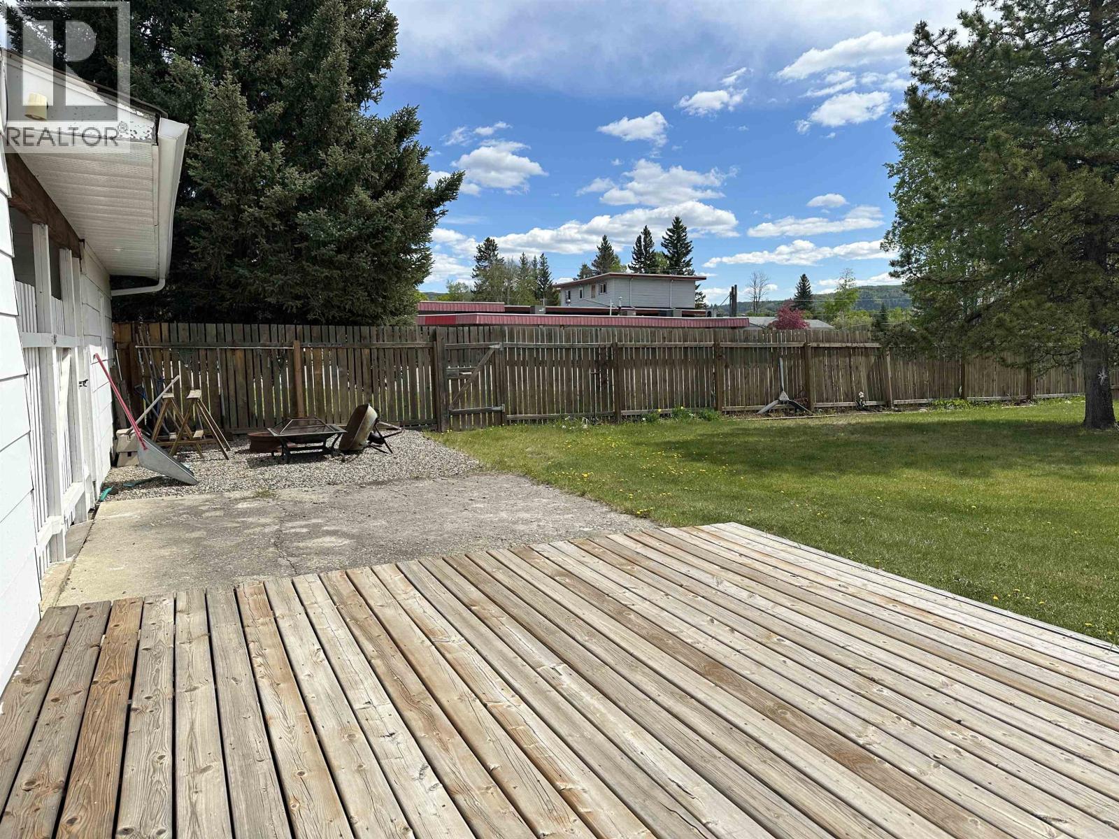 10102 PAQUETTE AVENUE - 27