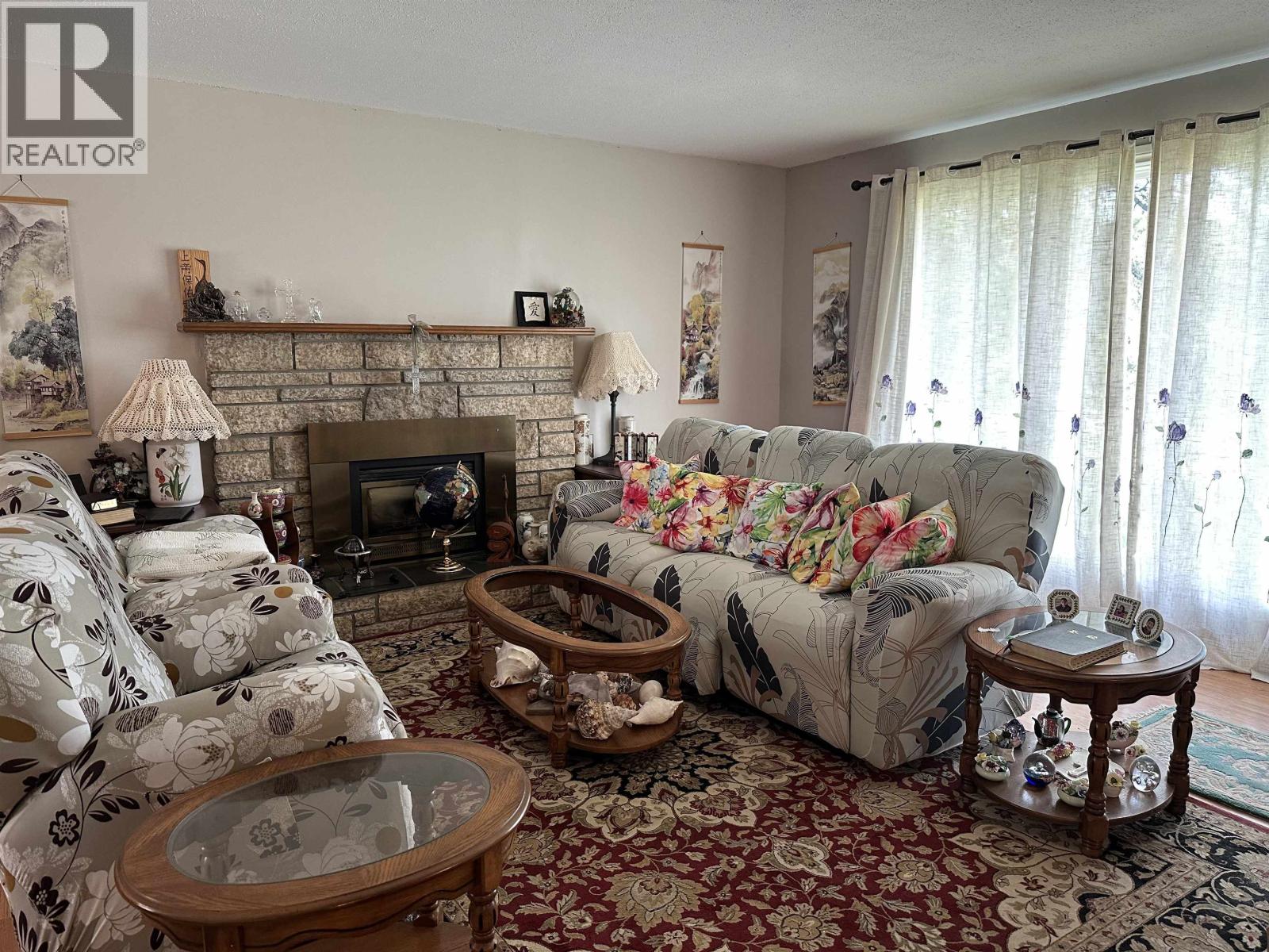 10102 PAQUETTE AVENUE - 12