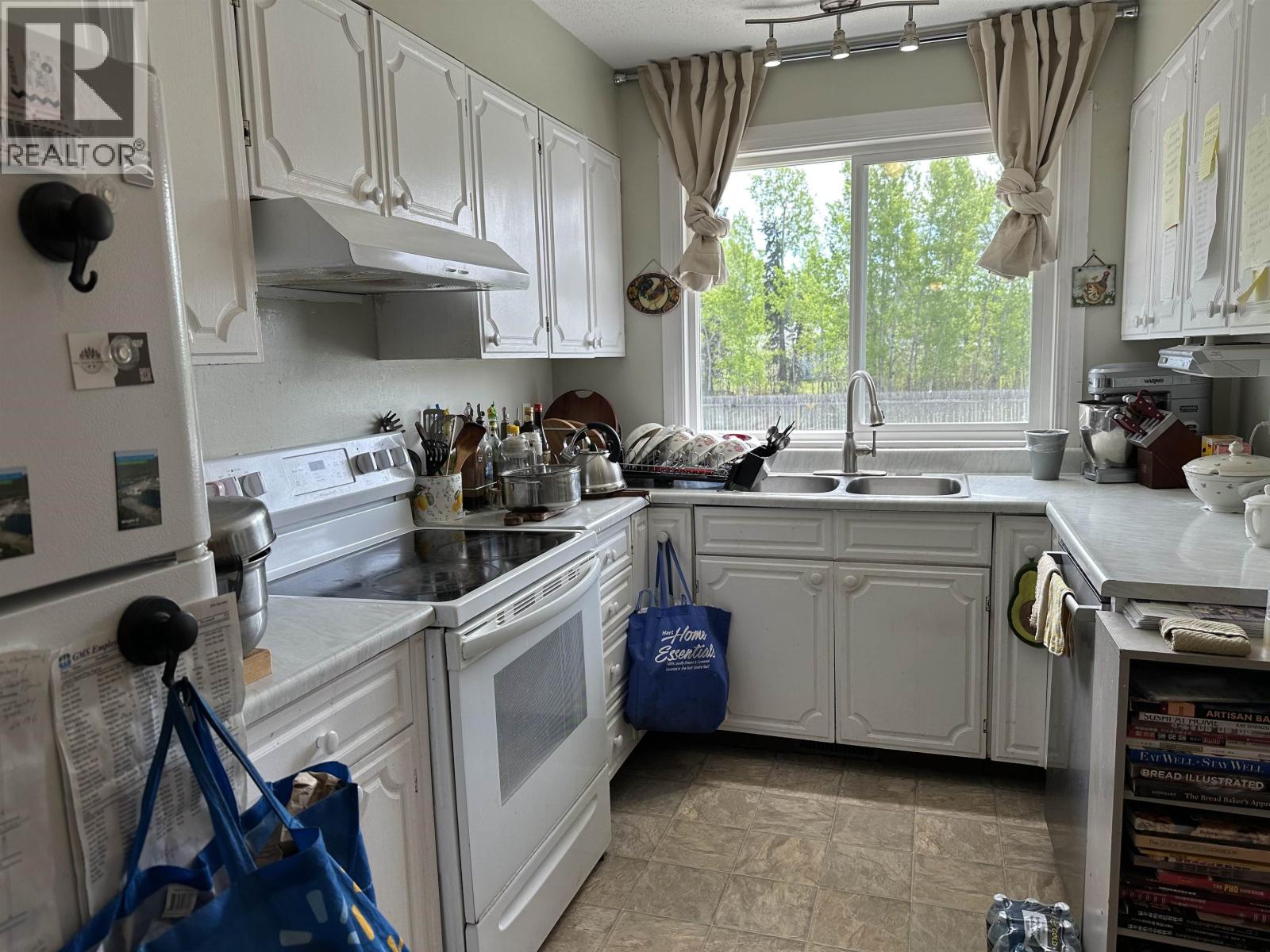 10102 PAQUETTE AVENUE - 7